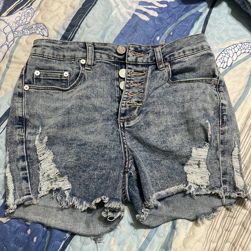 Denim ripped shorts